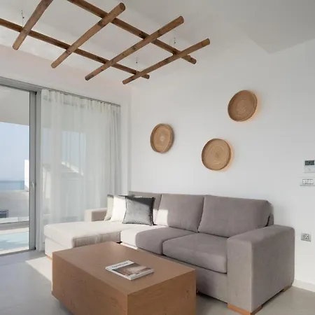 Zen Luxury & Suites, By Thinkvilla Limenas Chersonisou
