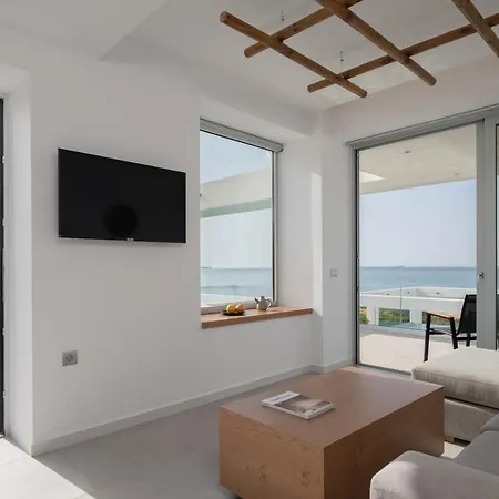 Zen Luxury & Suites, By Thinkvilla Limenas Chersonisou